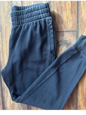 Under Armour Black Women's Joggers With Pockets